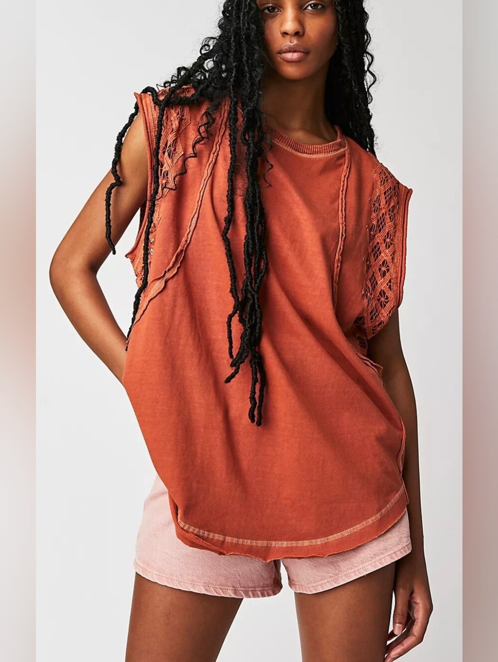We The Free Table for Two Tee Size Small NWT